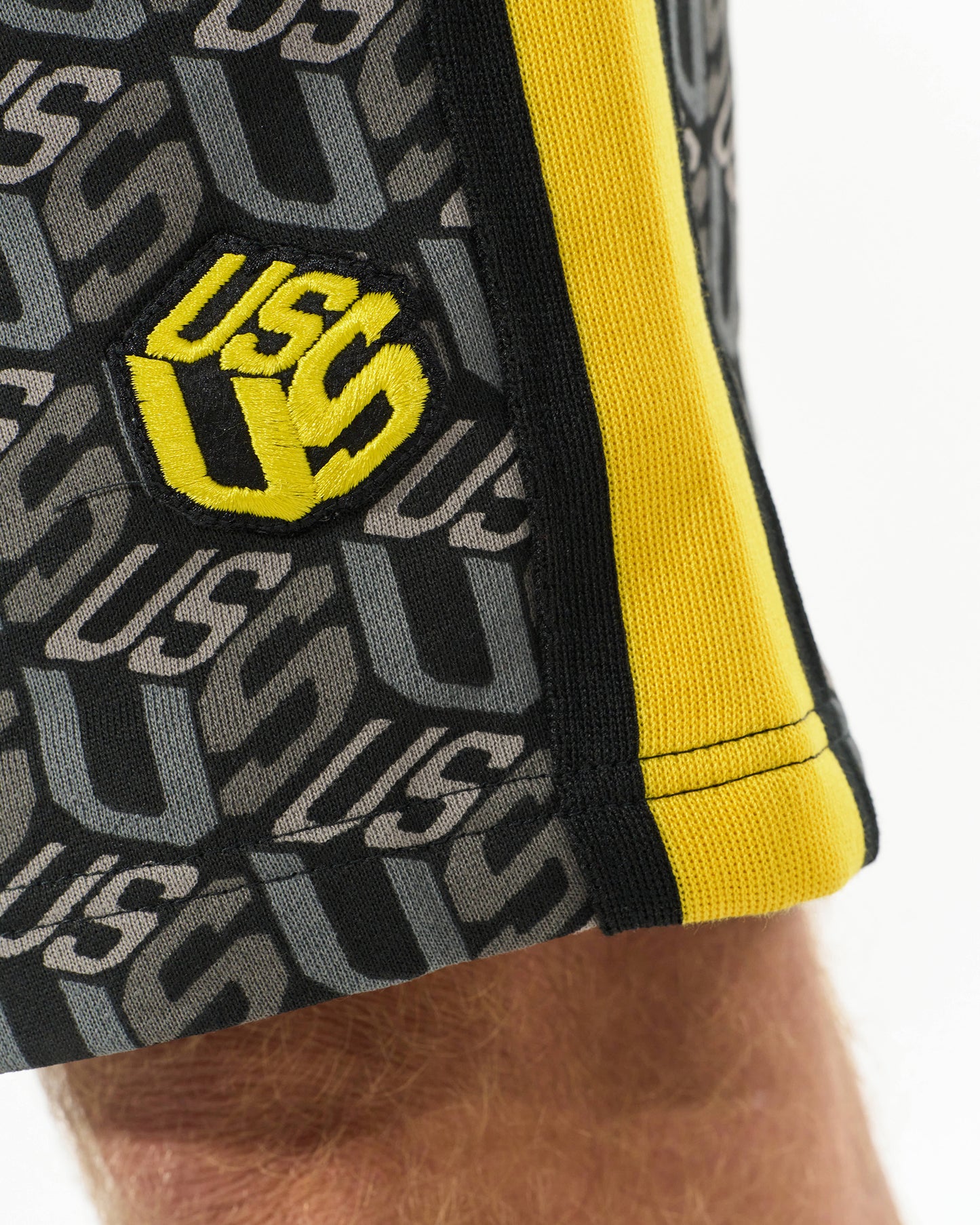 Férfi rövidnadrág COLIN BLACK/YELLOW