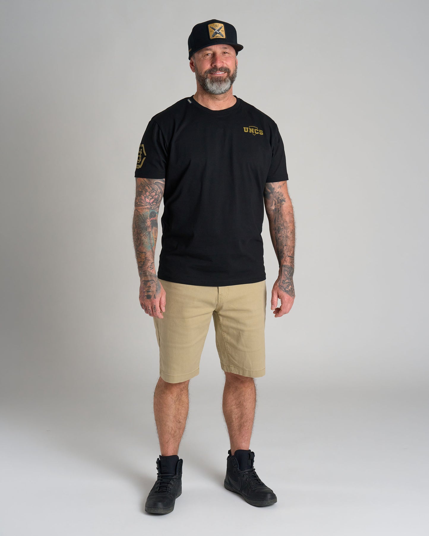 Férfi póló UNCS GOLD BLACK