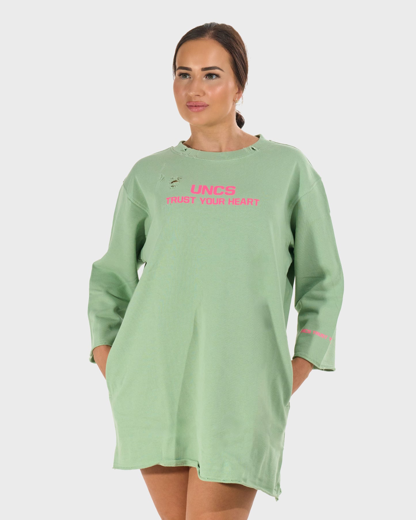 Női ruha POMPONIE PISTACHIO