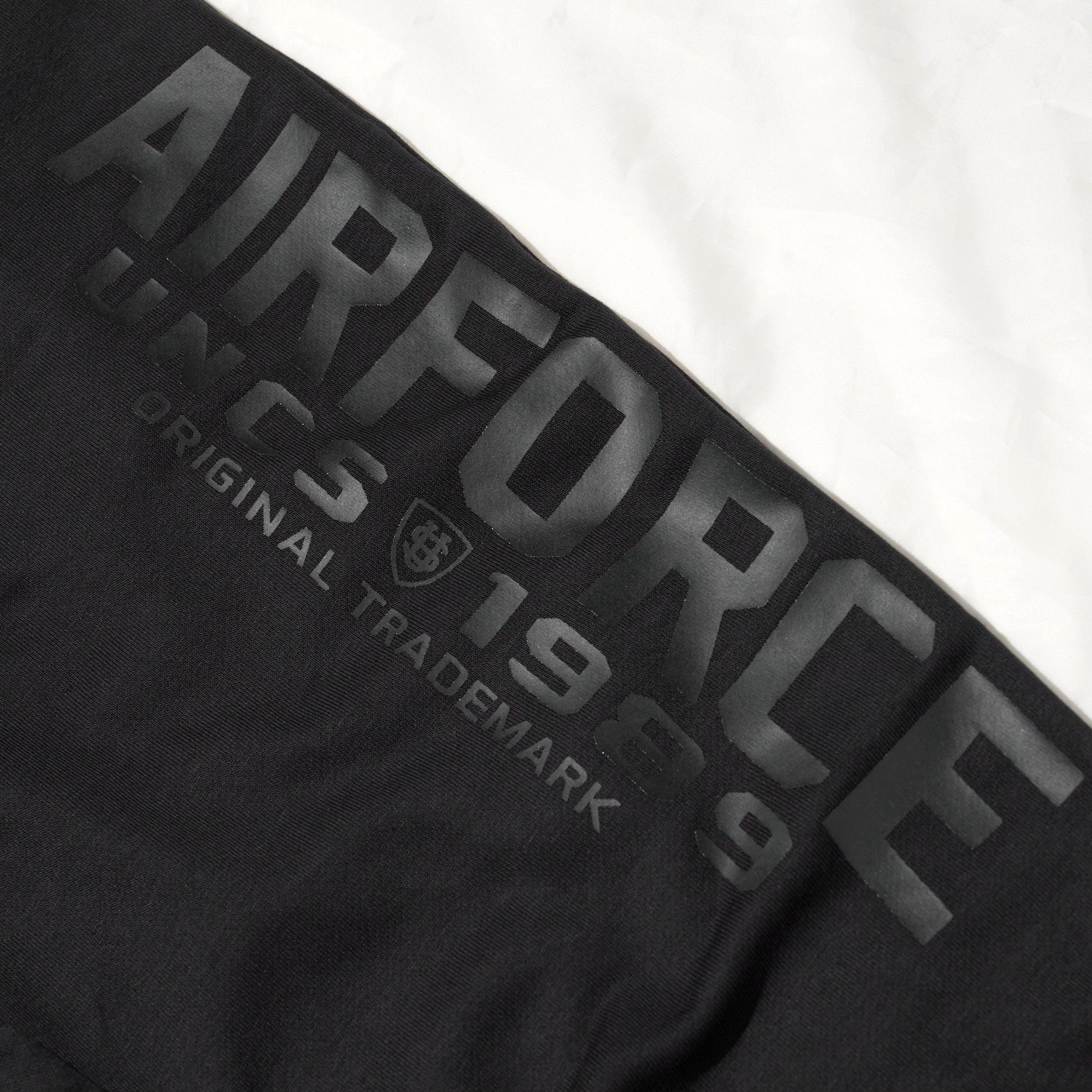 Férfi melegítőnadrág AIRFORCE IV BLACK