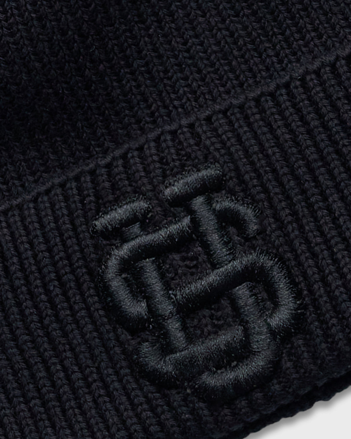 Férfi sapka GENUINE BLACK