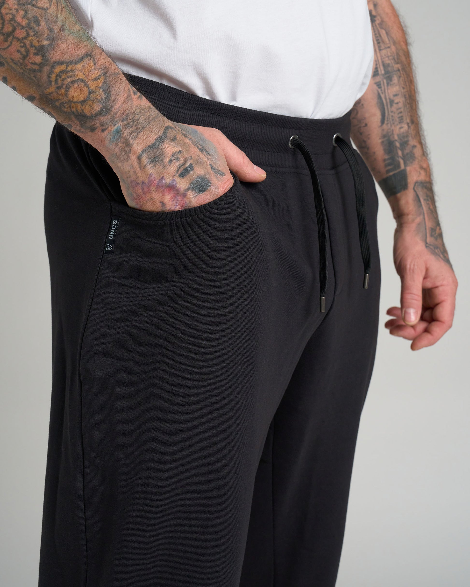 Férfi melegítőnadrág BASIC III BLACK