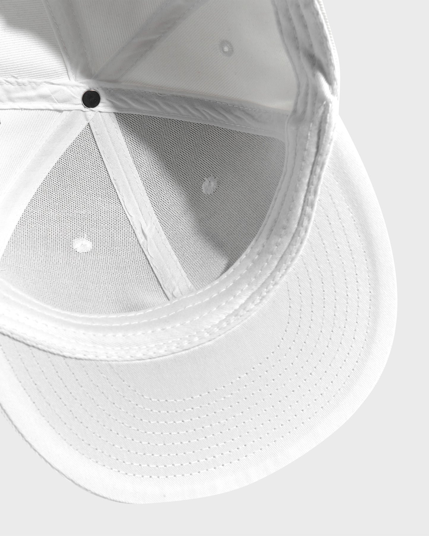 Férfi sapka SKULL WHITE