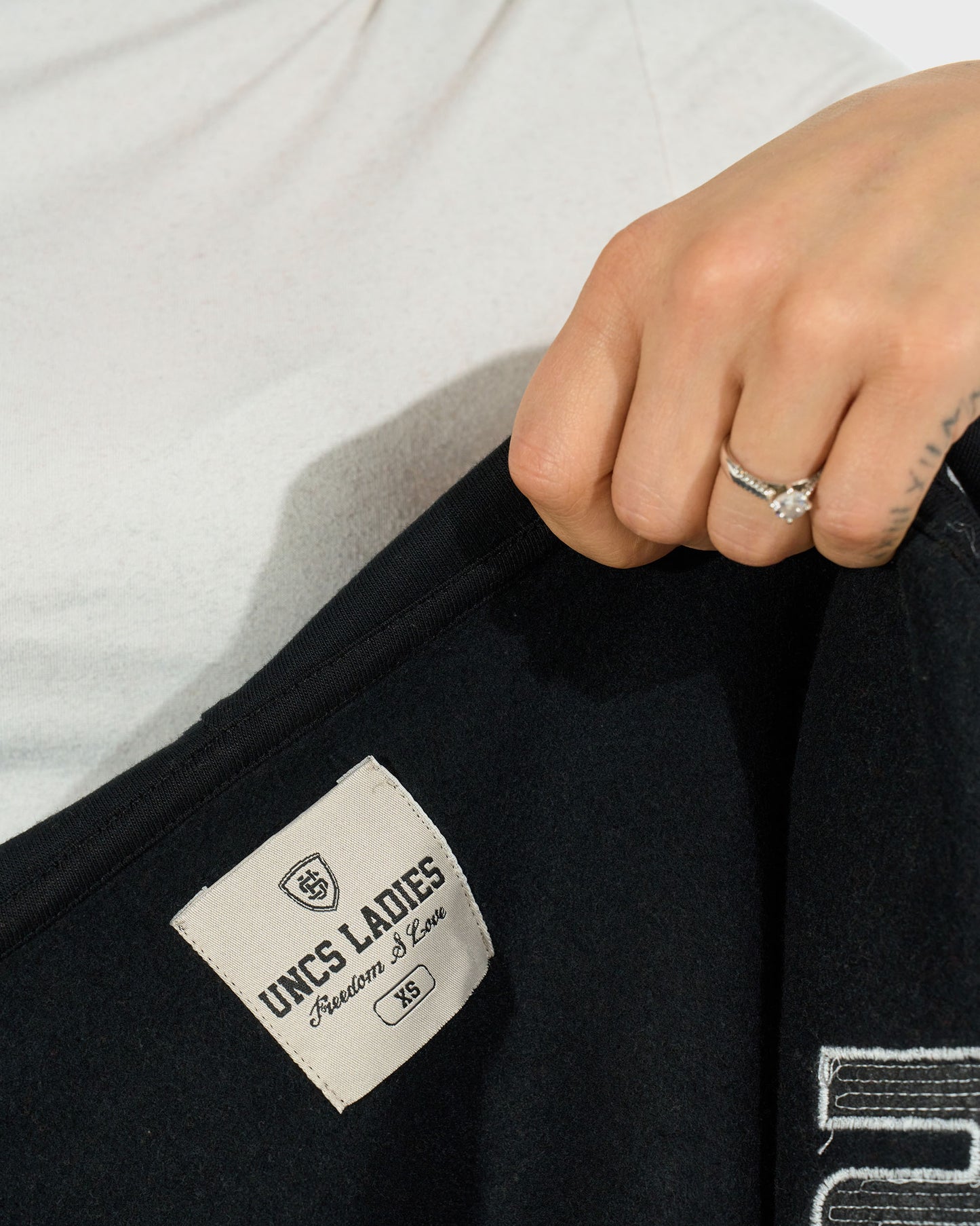 Női melegítőfelső GABRIELLE BLACK