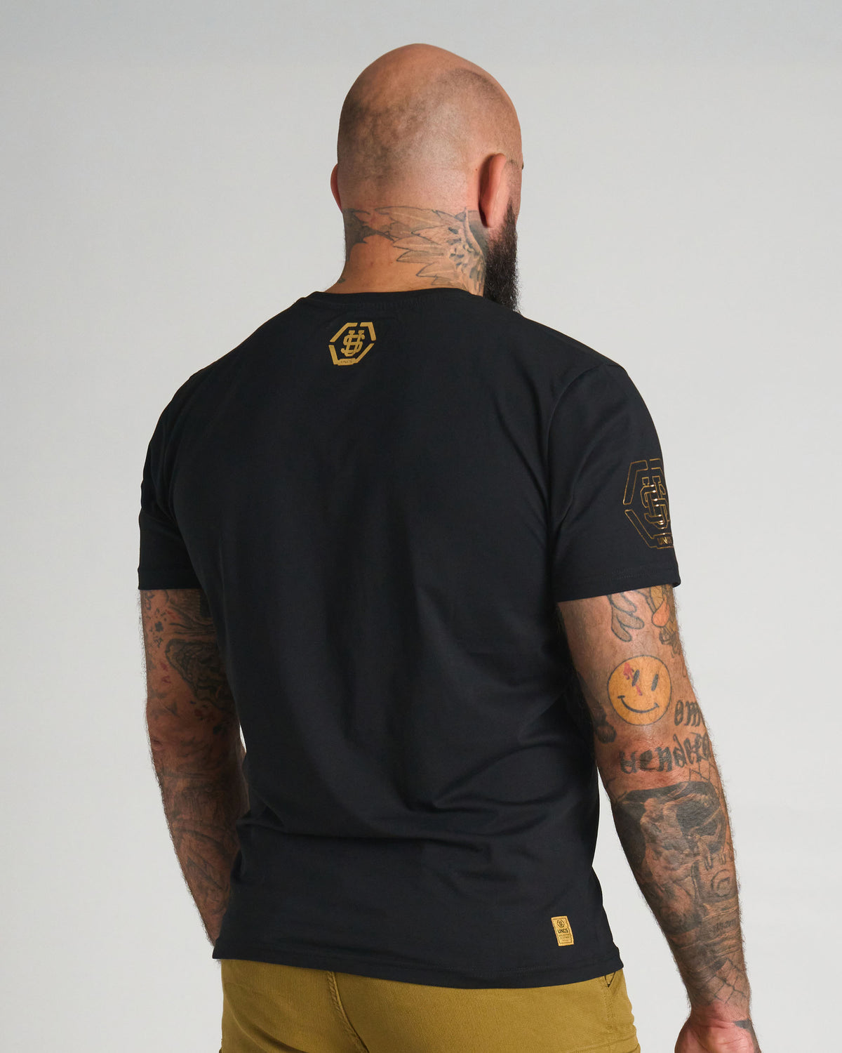 Férfi póló UNLIMITED V BLACK/GOLD