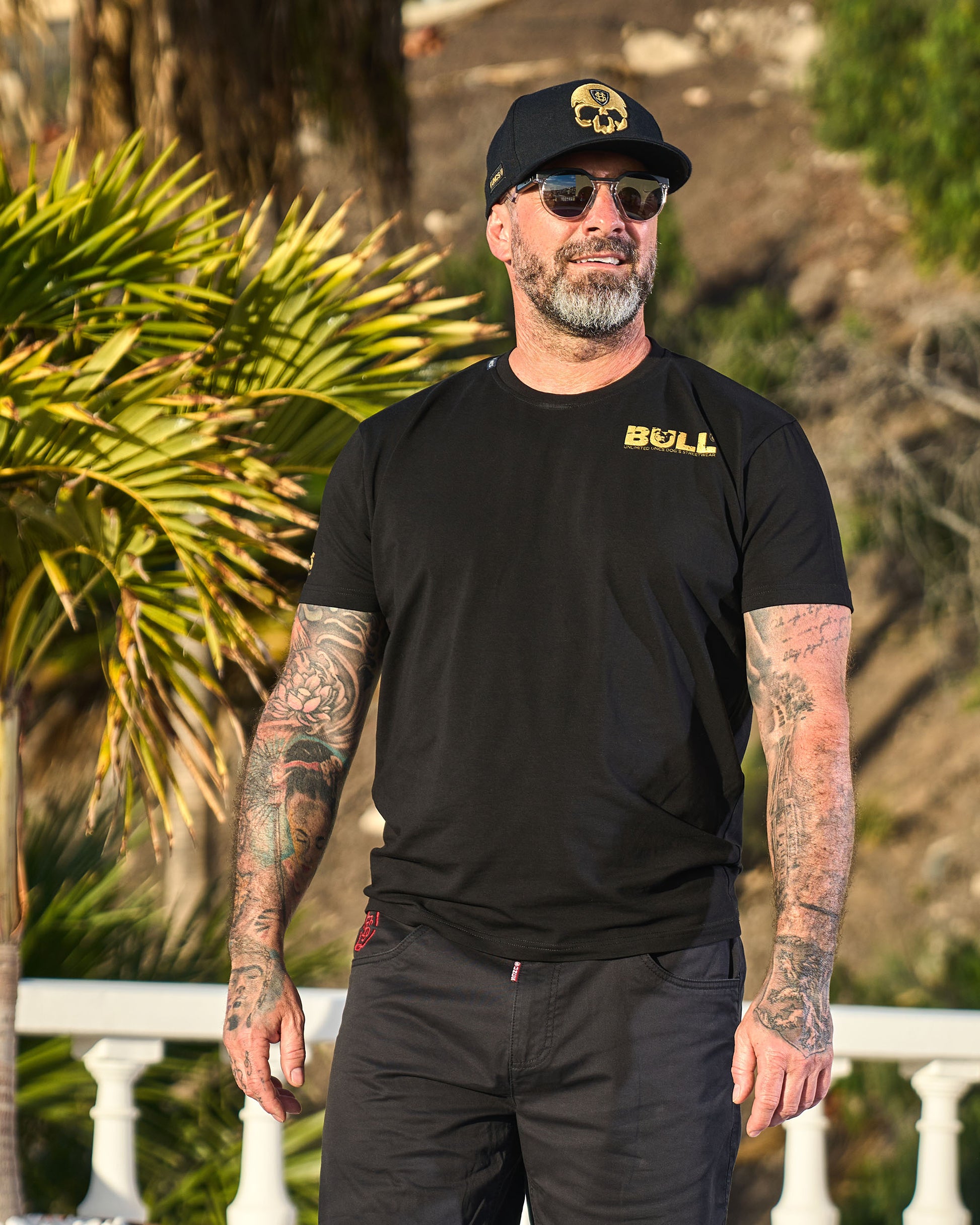 Férfi póló BULL III BLACK/GOLD