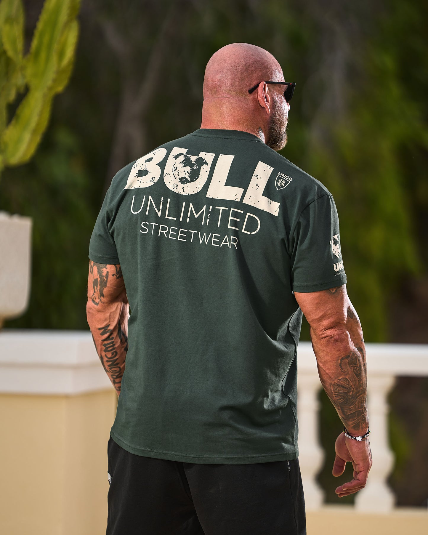 Férfi póló BULL III KHAKI/WHITE