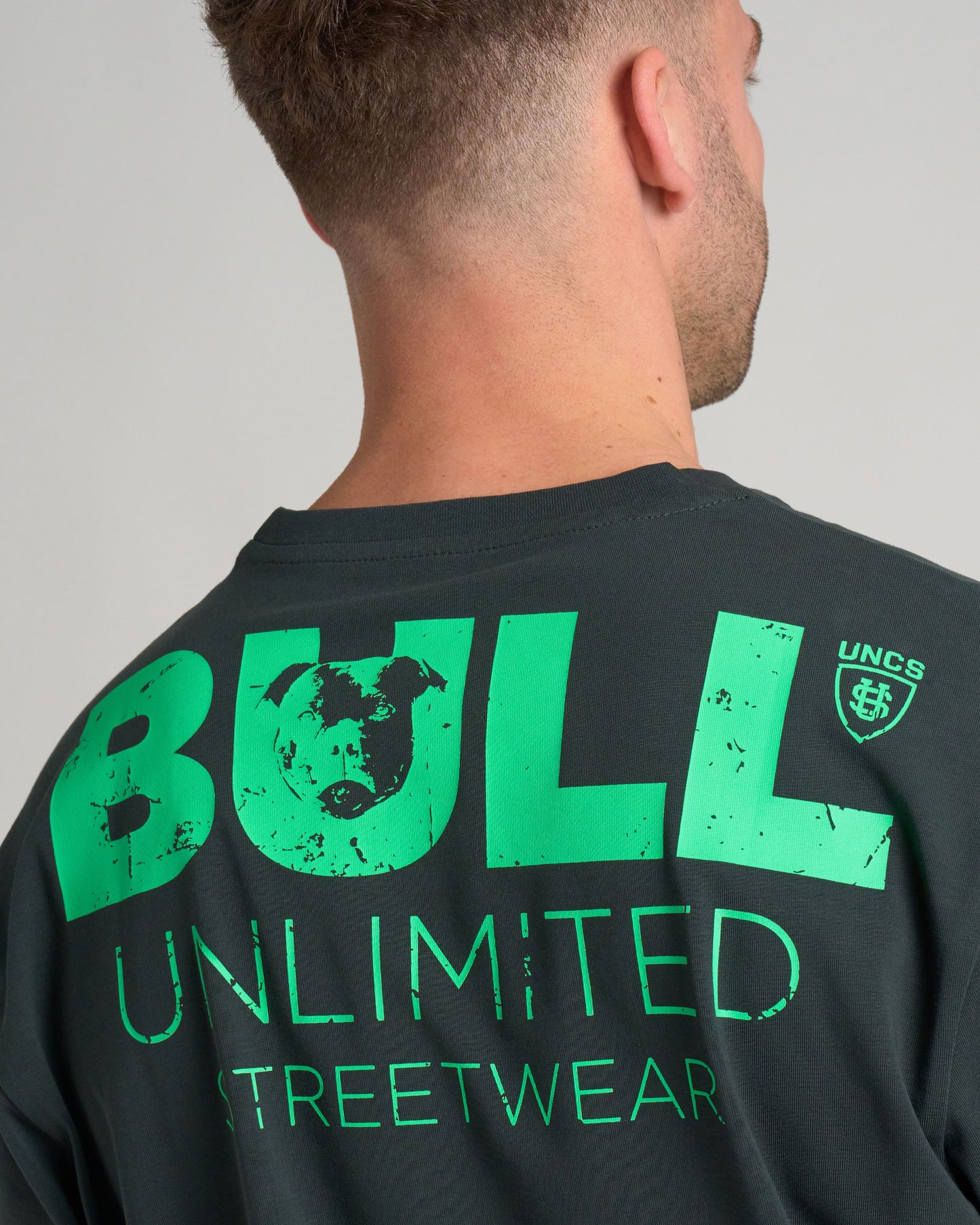 Férfi póló BULL III KHAKI/GREEN