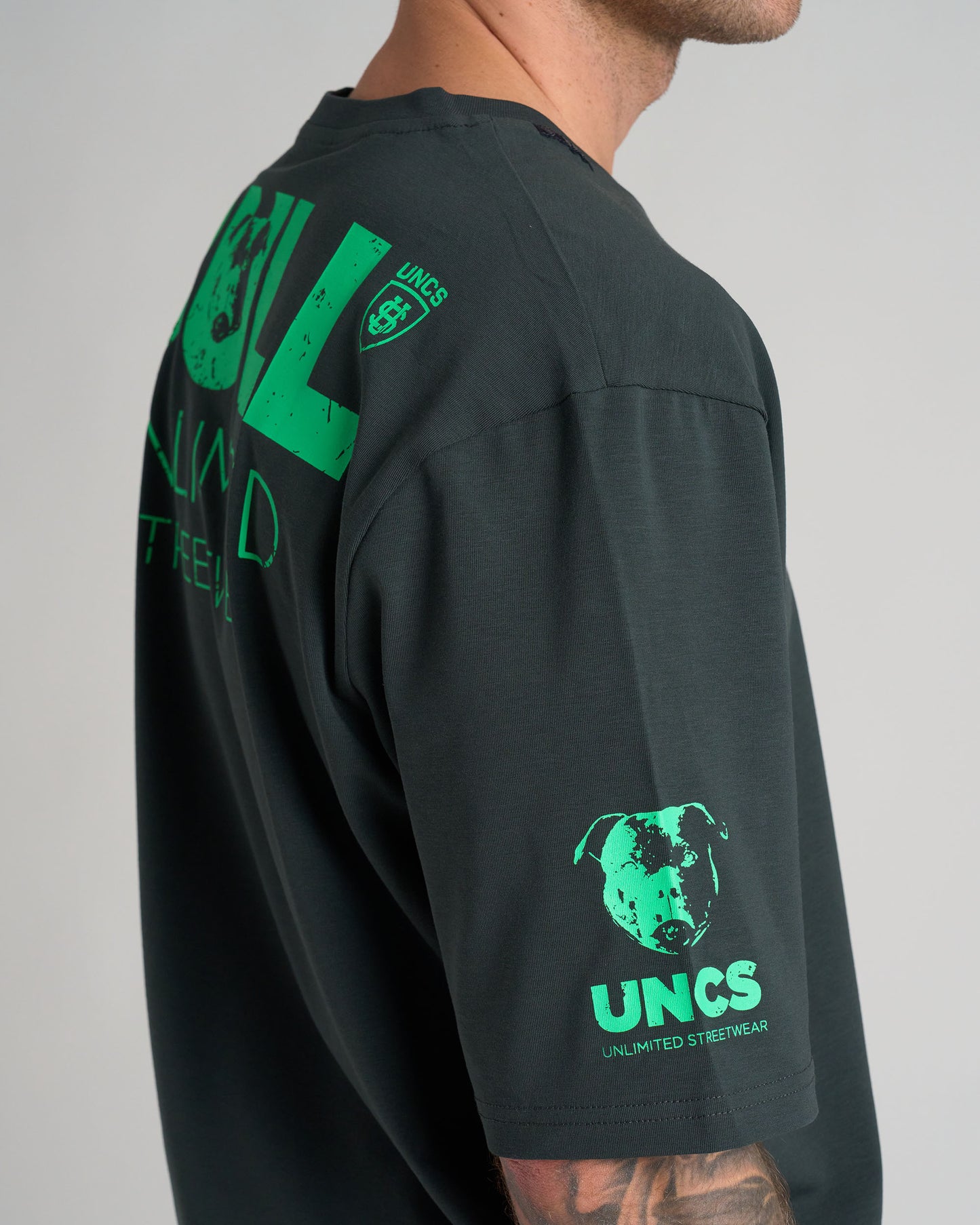 Férfi póló BULL III KHAKI/GREEN