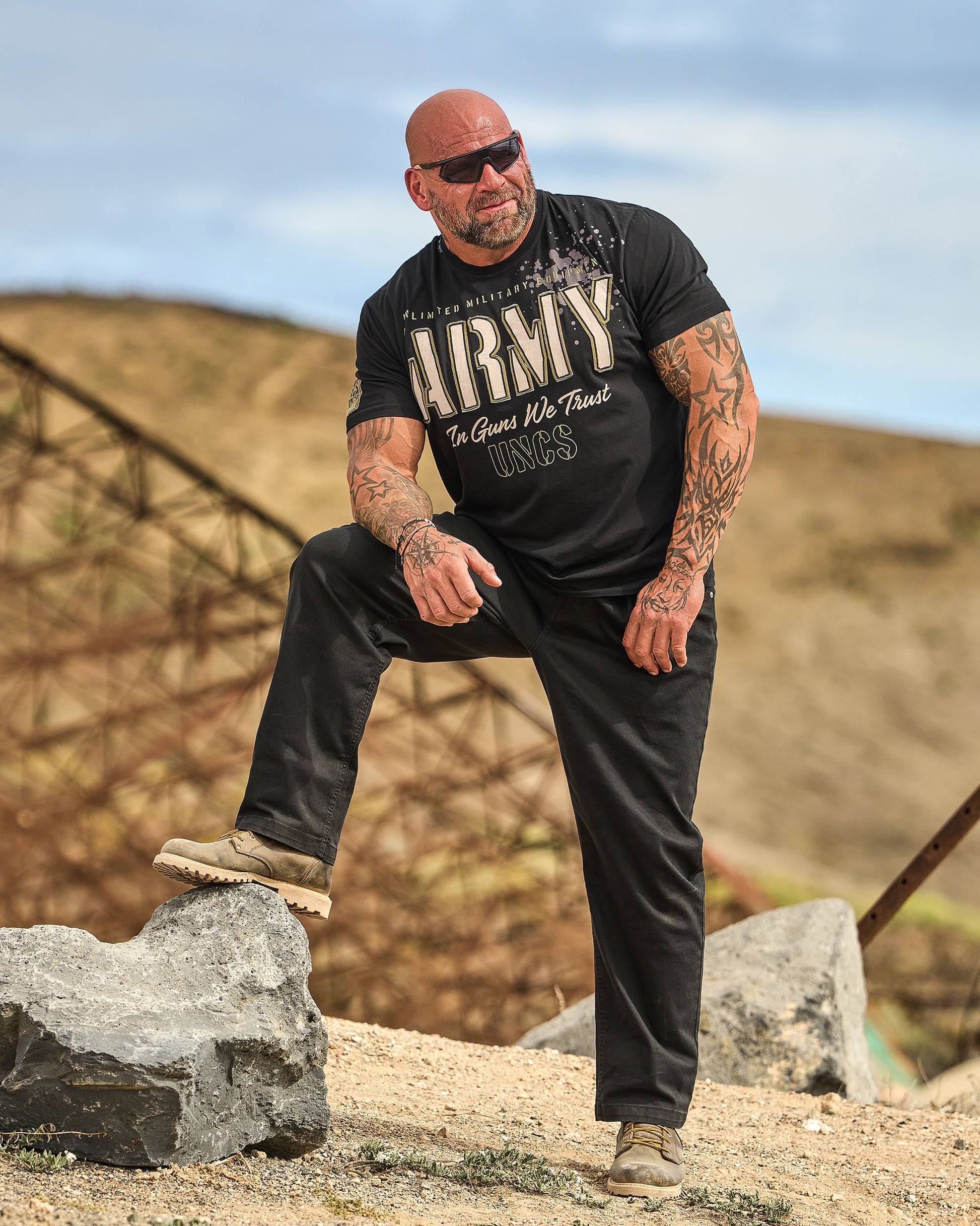 Férfi póló GUNS II BLACK